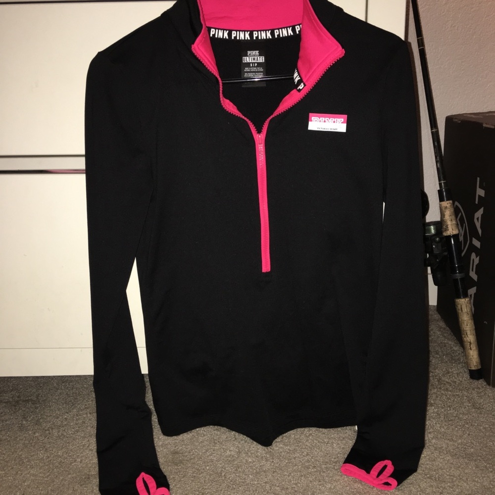 Black and pink workout top